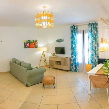 Cozy Beach House Чефалу Екстериор снимка